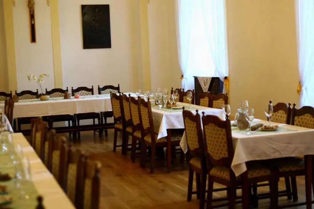 Víno v doprovodu klavíru